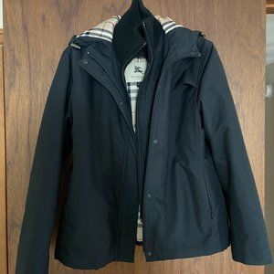Burberry lined winter coat! The perfect winter coat that isn't too heavy!